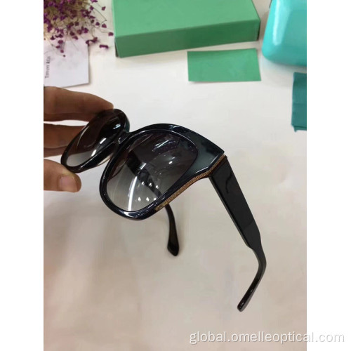 China Classic CR39 Lens Sunglasses For Female Supplier